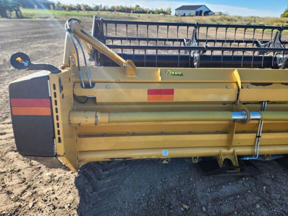 2013 CLAAS MAXFLEX 1200 Header Combine
