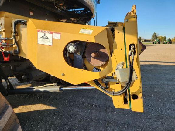 2013 CLAAS 760 Combine