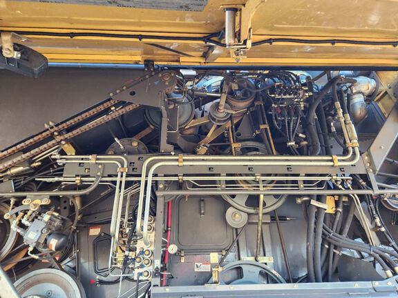 2013 CLAAS 760 Combine