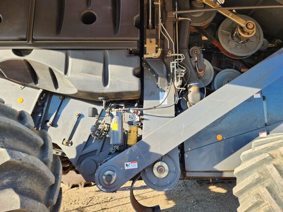 2013 CLAAS 760 Combine