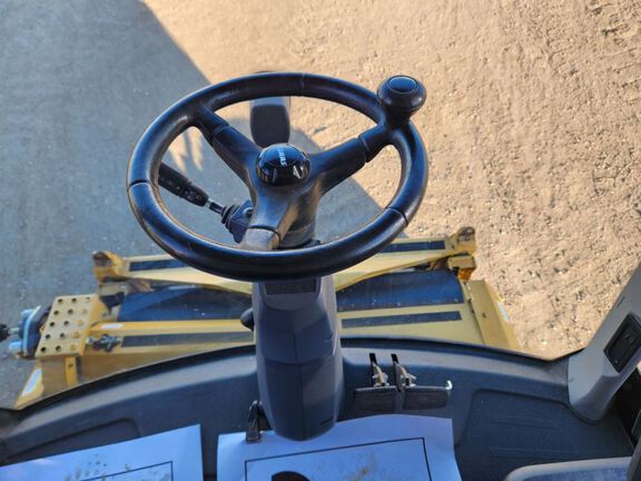 2013 CLAAS 760 Combine