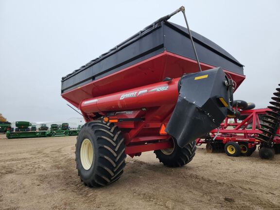 2015 Unverferth 1082 Grain Cart