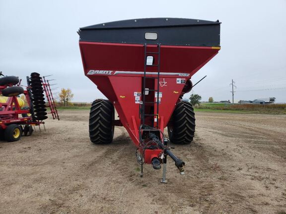 2015 Unverferth 1082 Grain Cart