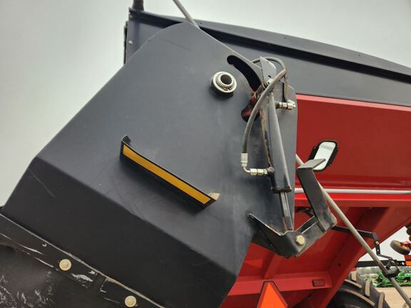 2015 Unverferth 1082 Grain Cart