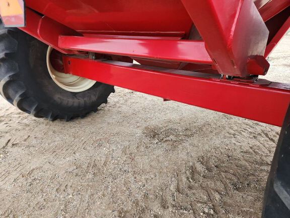 2015 Unverferth 1082 Grain Cart