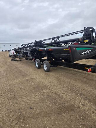 2016 MacDon FD75-S Header Combine