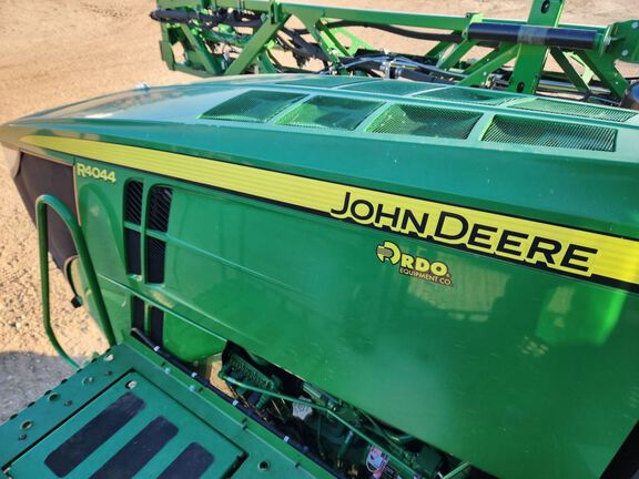2019 John Deere R4044 Sprayer/High Clearance