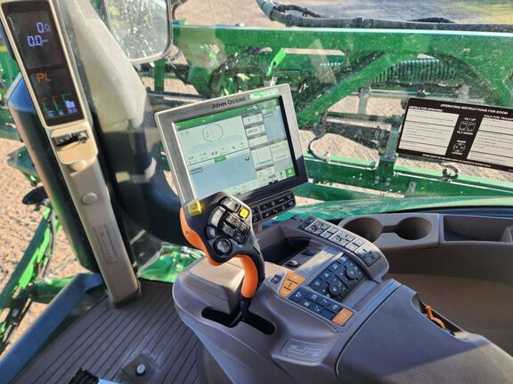2019 John Deere R4044 Sprayer/High Clearance