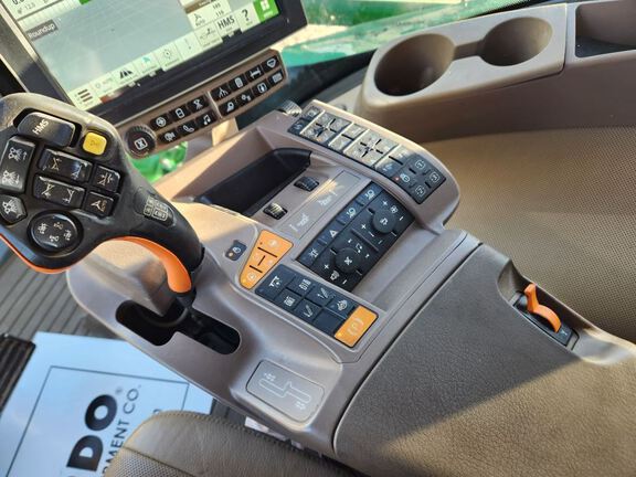 2019 John Deere R4044 Sprayer/High Clearance