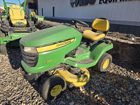 2011 John Deere X300 Garden Tractor