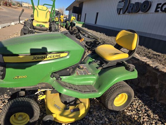 2011 John Deere X300 Garden Tractor