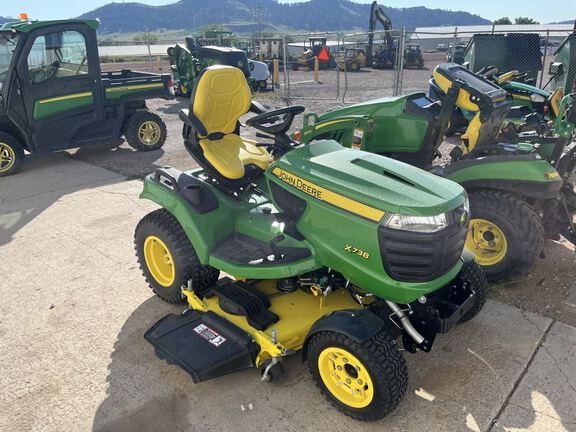 2020 John Deere X738 Garden Tractor