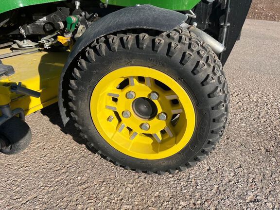 2020 John Deere X738 Garden Tractor