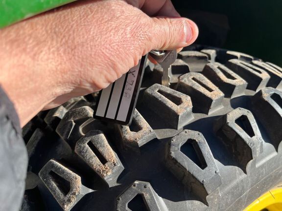 2020 John Deere X738 Garden Tractor