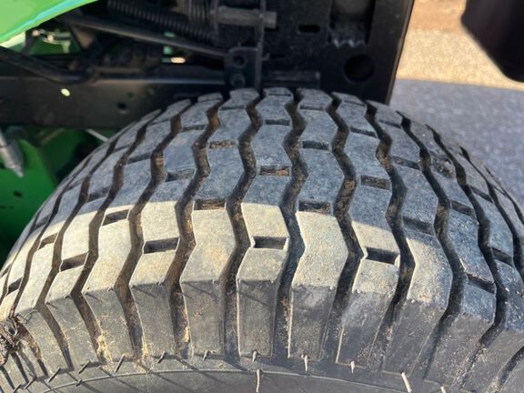 2023 John Deere S140 Garden Tractor