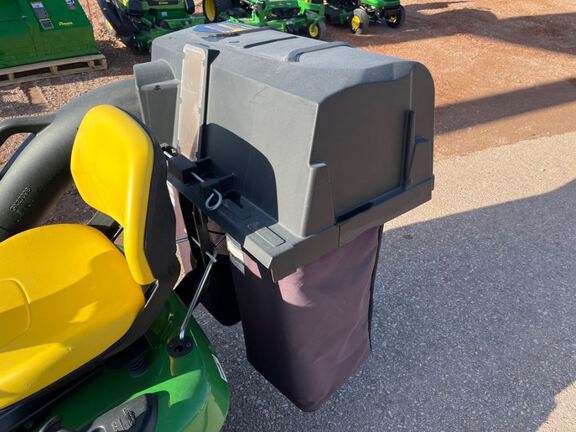 2023 John Deere S140 Garden Tractor