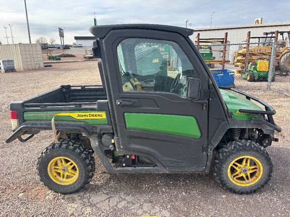 2021 John Deere XUV835M ATV