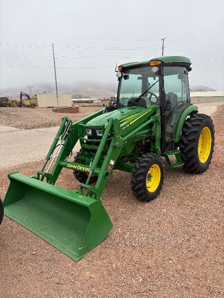 2017 John Deere 4066R Tractor Compact