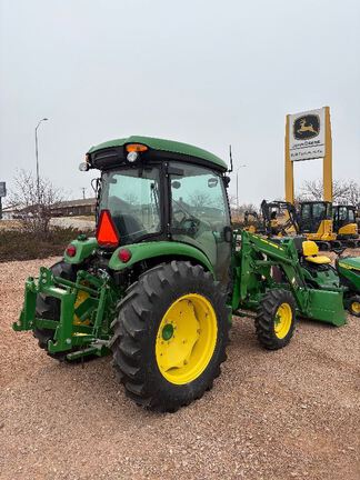 2017 John Deere 4066R Tractor Compact