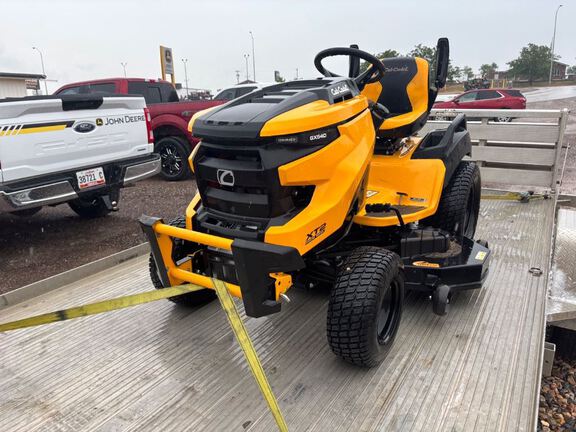 2024 Cub Cadet XT2 Garden Tractor