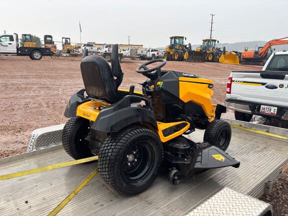 2024 Cub Cadet XT2 Garden Tractor