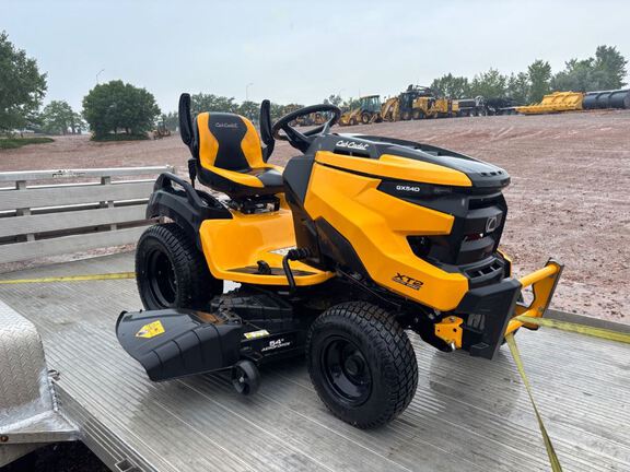 2024 Cub Cadet XT2 Garden Tractor