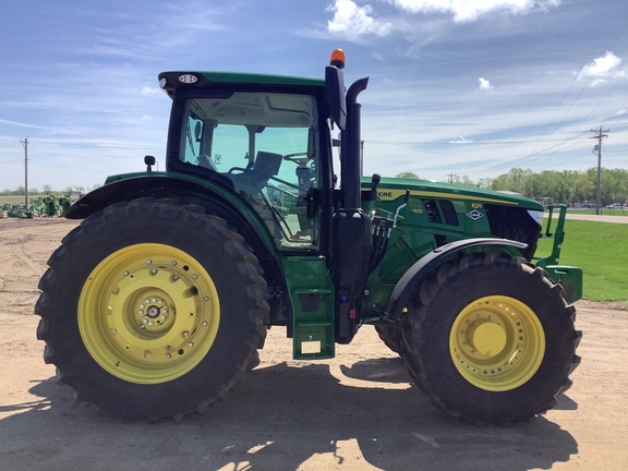 2022 John Deere 6R 155 Tractor