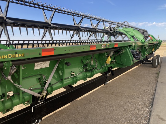 2020 John Deere 745FD Header Combine