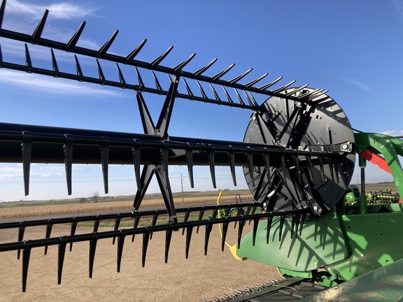 2020 John Deere 745FD Header Combine