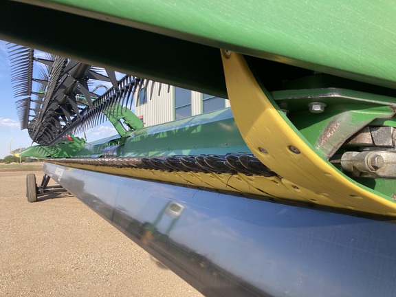 2020 John Deere 745FD Header Combine