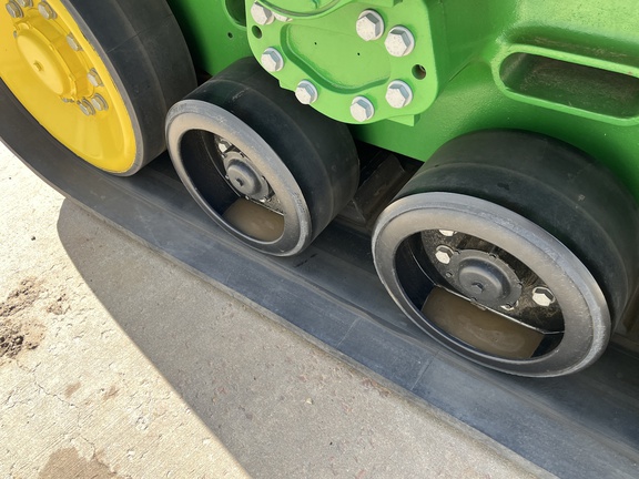 2023 John Deere 9RX 590 Tractor Rubber Track