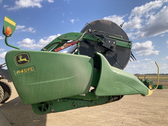 2015 John Deere 645FD Header Combine