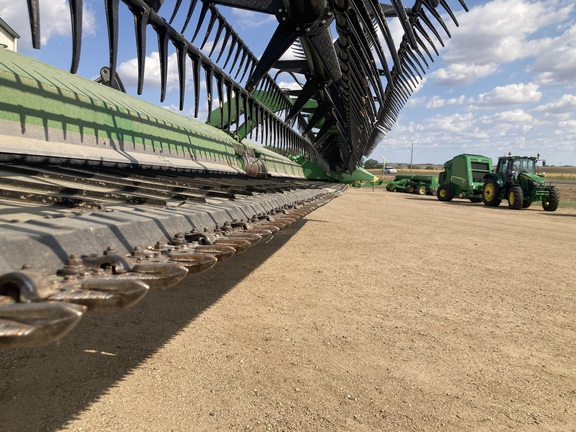 2015 John Deere 645FD Header Combine