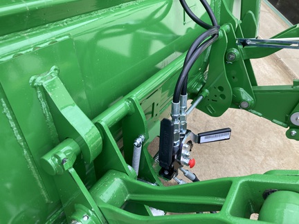 2023 John Deere 640R Loader