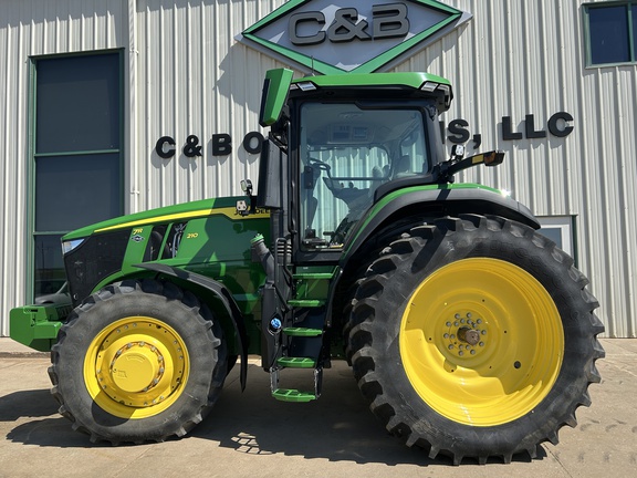 2024 John Deere 7R 210 Tractor