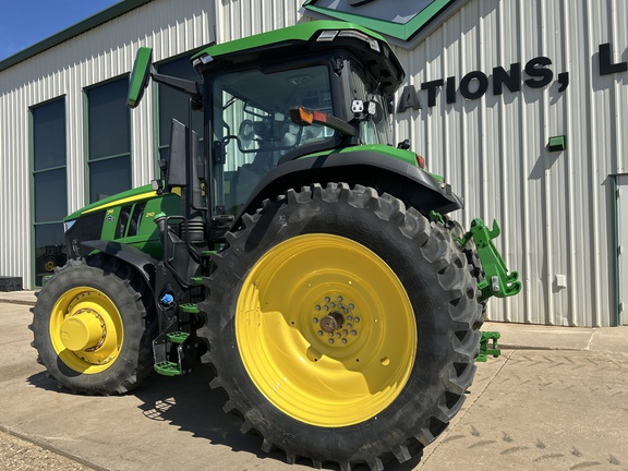 2024 John Deere 7R 210 Tractor