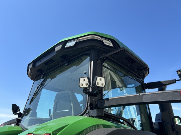 2024 John Deere 7R 210 Tractor