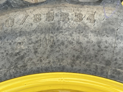 2024 John Deere 7R 210 Tractor