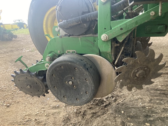 2012 John Deere 1770NT CCS Planter