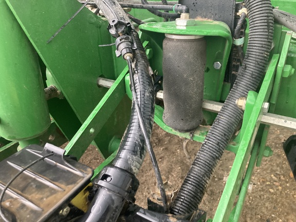 2012 John Deere 1770NT CCS Planter