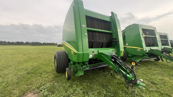 2013 John Deere 569 Premium Baler/Round