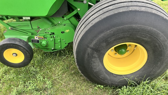 2013 John Deere 569 Premium Baler/Round