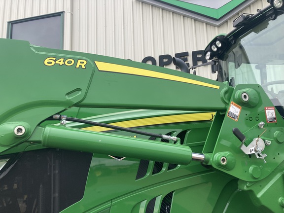 2023 John Deere 640R Loader