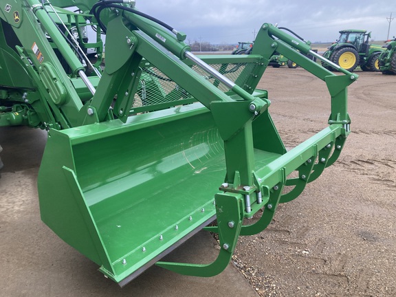 2023 John Deere 640R Loader