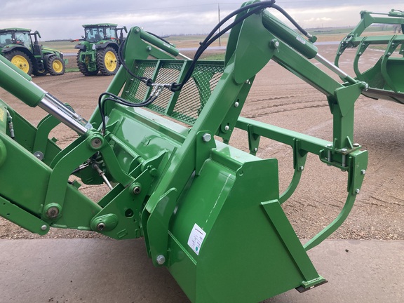 2023 John Deere 640R Loader