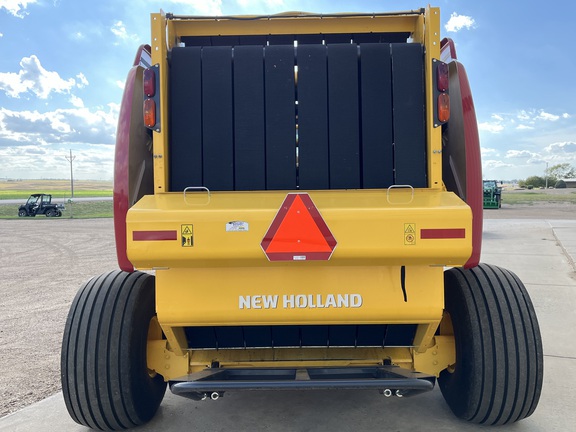 2022 New Holland Rollbelt 560 Baler/Round