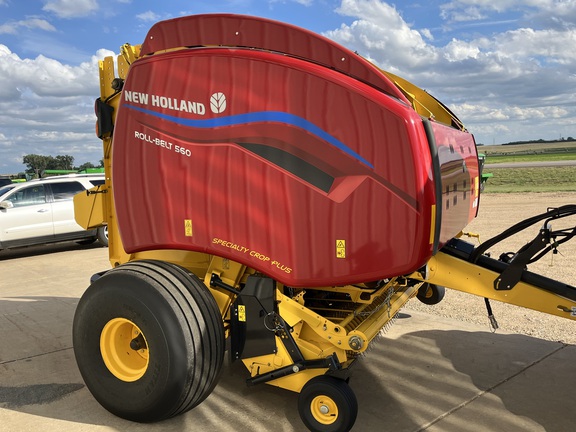 2022 New Holland Rollbelt 560 Baler/Round