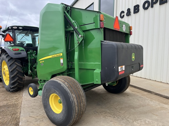 2022 John Deere 560M Baler/Round