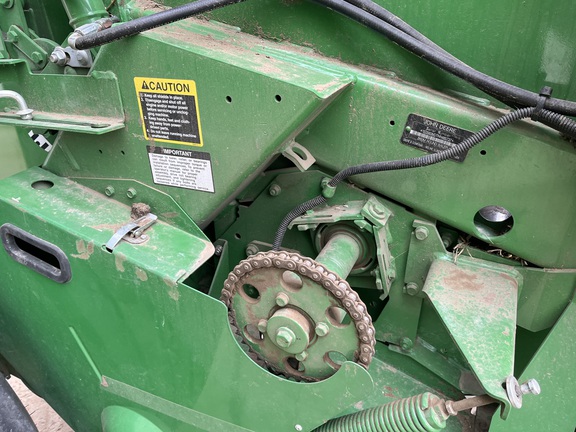 2022 John Deere 560M Baler/Round