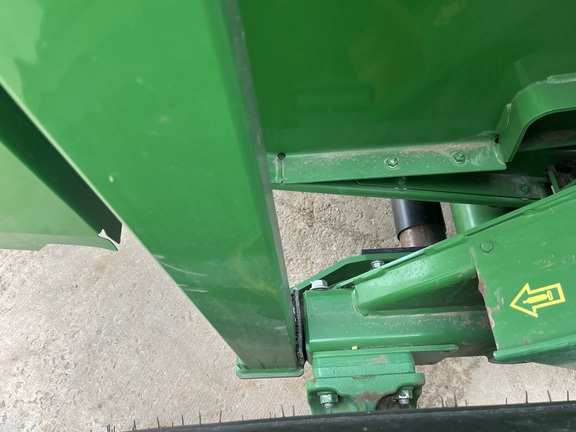 2022 John Deere 560M Baler/Round